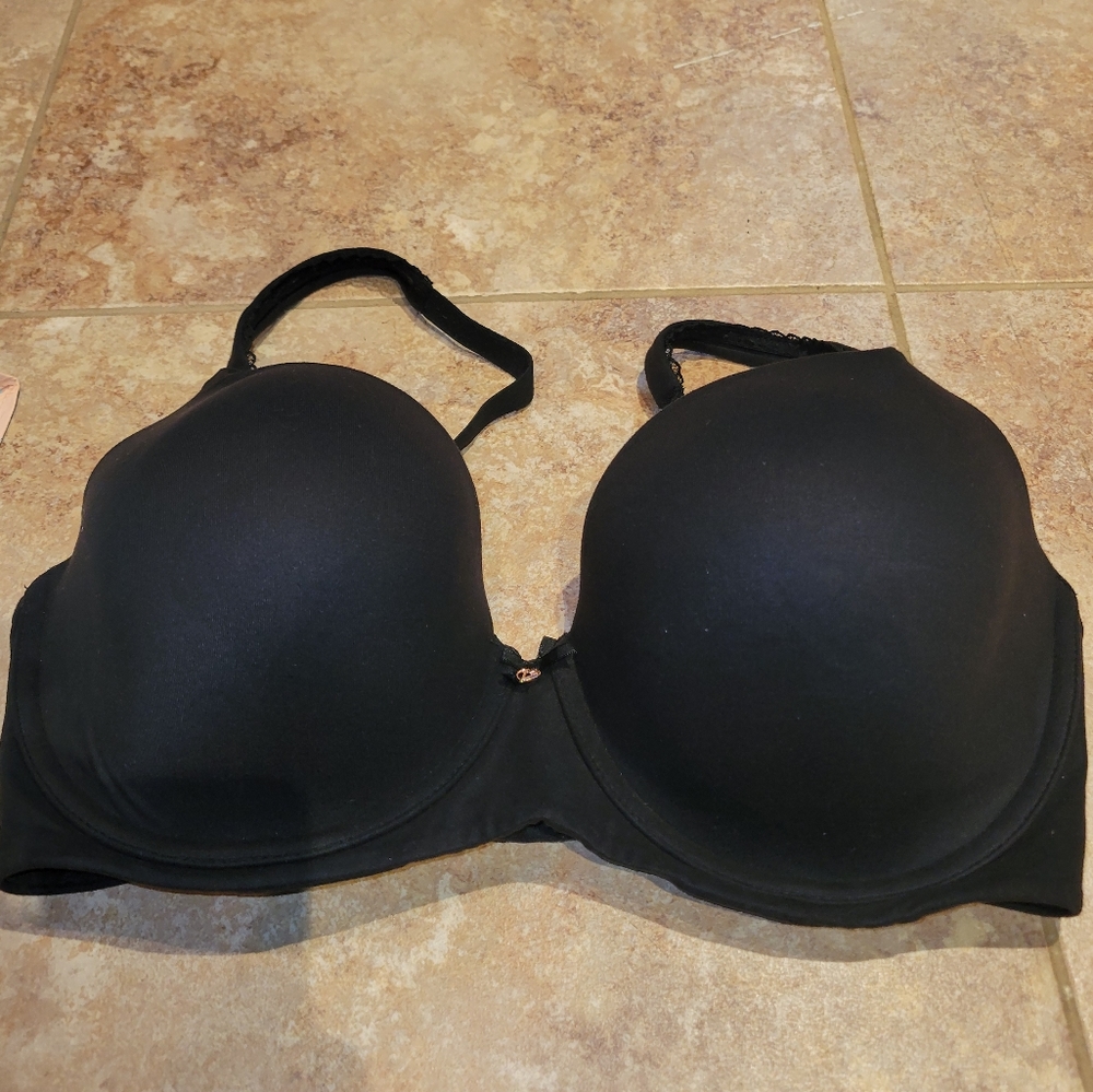 Victoria's Secret 36DDD bra